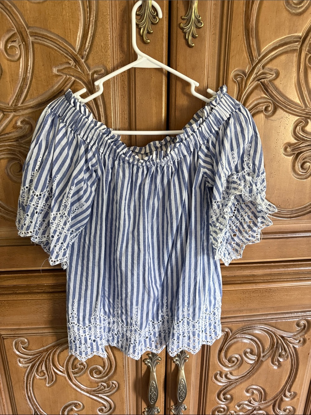 H&M Blue and White Striped Off-Shoulder Top with Eyelet Trim